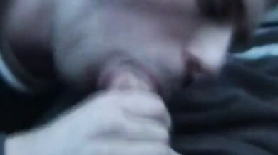 Pompino in auto da  giovane gay svedese