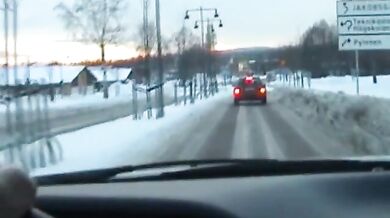 Pompino in auto da  giovane gay svedese