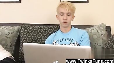 Ragazzi sexy sognano di essere violentati