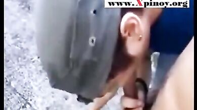 Pompino furtivo in strada