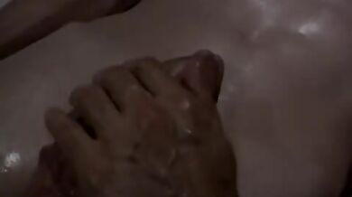 Massaggio con succhiate e leccate gay