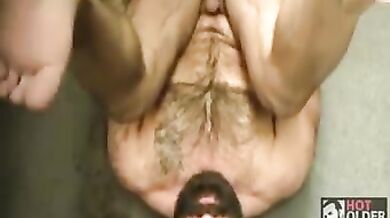 Orsi gay con mutandine sexy