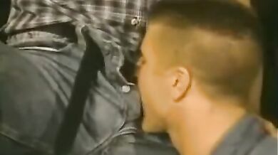 Sesso in una officina