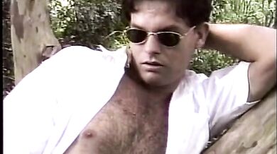 Una sega in giardino