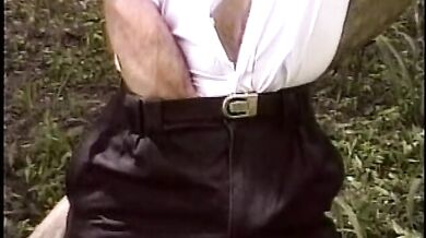 Una sega in giardino