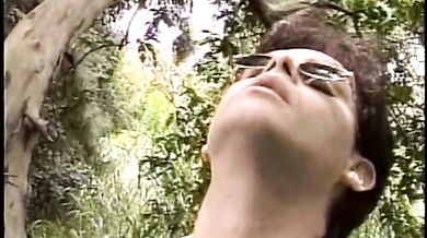 Una sega in giardino