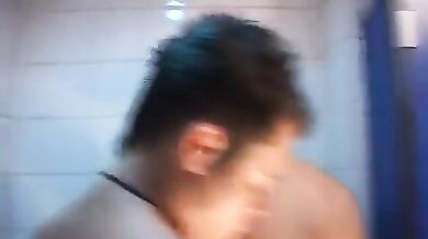 Giovani porci super arrapati