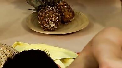 Ragazzo esperto pompinaro gay