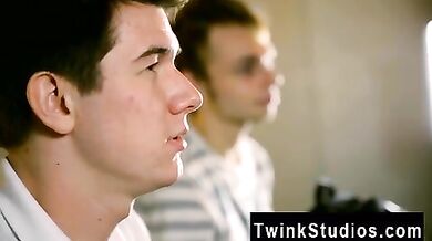 Ragazzetti gay arrapati