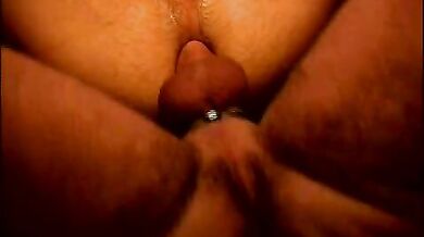 Gruppo gay fotte un culo