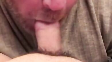 Vecchio gay succhia cazzi