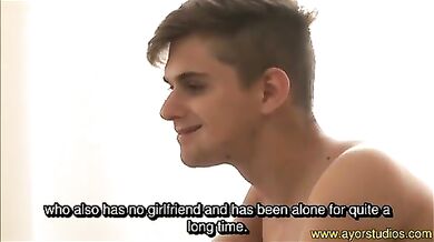 Esperienza gay con compagno di stanza