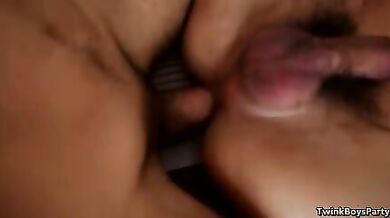 Ragazzino fotto il culetto sexy di un coreano