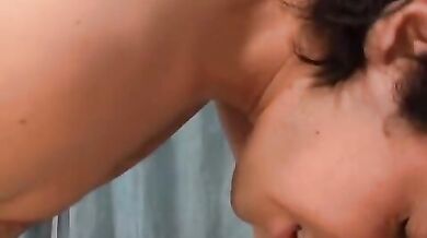 Chico fottuto sulla poltrona