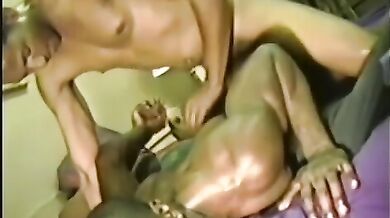 Due negri gay trombano