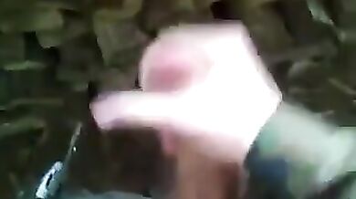 Soldato russo si fa una sega