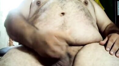 Orso gay brasiliano ciccione