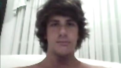 Bel boy gay si masturba