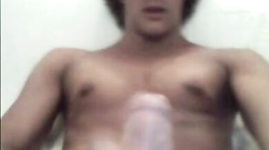 Bel boy gay si masturba