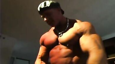 Dan Steele si masturba