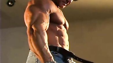 Dan Steele si masturba