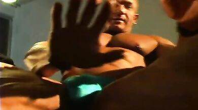 Dan Steele si masturba