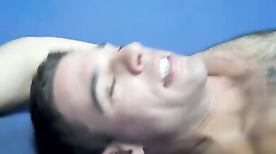 Derek Atlas si masturba