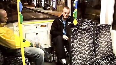 Sesso gay tra Ruben e Lucky Joe