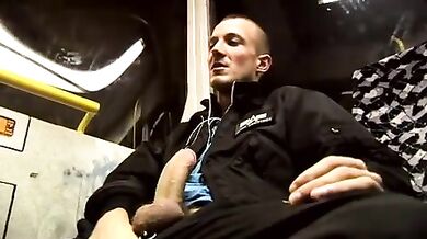 Sesso gay tra Ruben e Lucky Joe