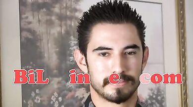 Giovane gay latino amatoriale si sega