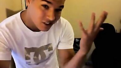 Strip e handjob gay in cam