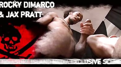 Si mangia un cazzone nero gay