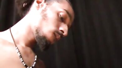 Si mangia un cazzone nero gay