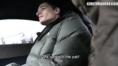 Ragazzo russo rimorchiato sulla statale