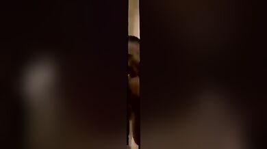 Orsi arrapati si spaccano in due