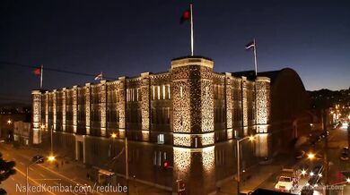 Bei maschi lottano e scopano