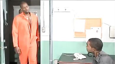 Orgione gay con maschi neri