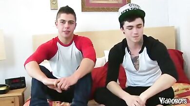 Gay alternativo inculato a pecora