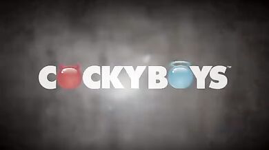 Ragazzo passivo tatuato