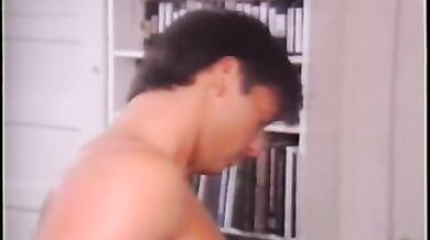 Bel maschietto gay inculato