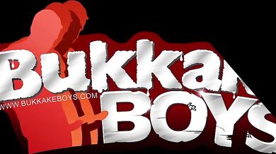 Ragazzino inculato dagli amici