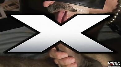 Origia gay per vecchio frocio