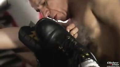 Origia gay per vecchio frocio