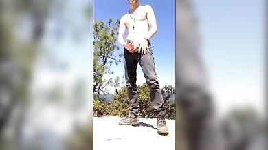 Sborrata gay in montagna