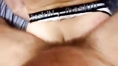 Il bel culo sodo di mio figlio