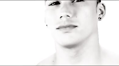 Maschioni muscolosi si inculano