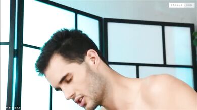 Biondino omosex ha tanto voglia di cazzo