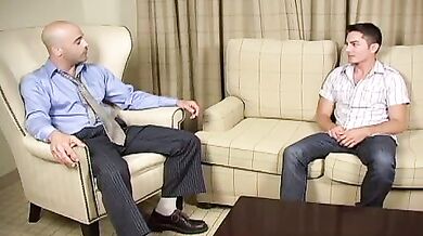 Prof incula un ragazzino