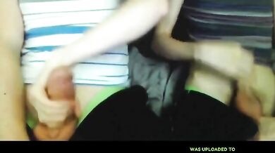 Ragazzo etero sedotto da un amico