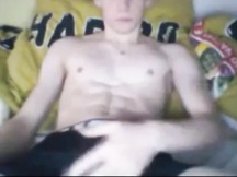 Scopata amatoriale con ragazzo dotato